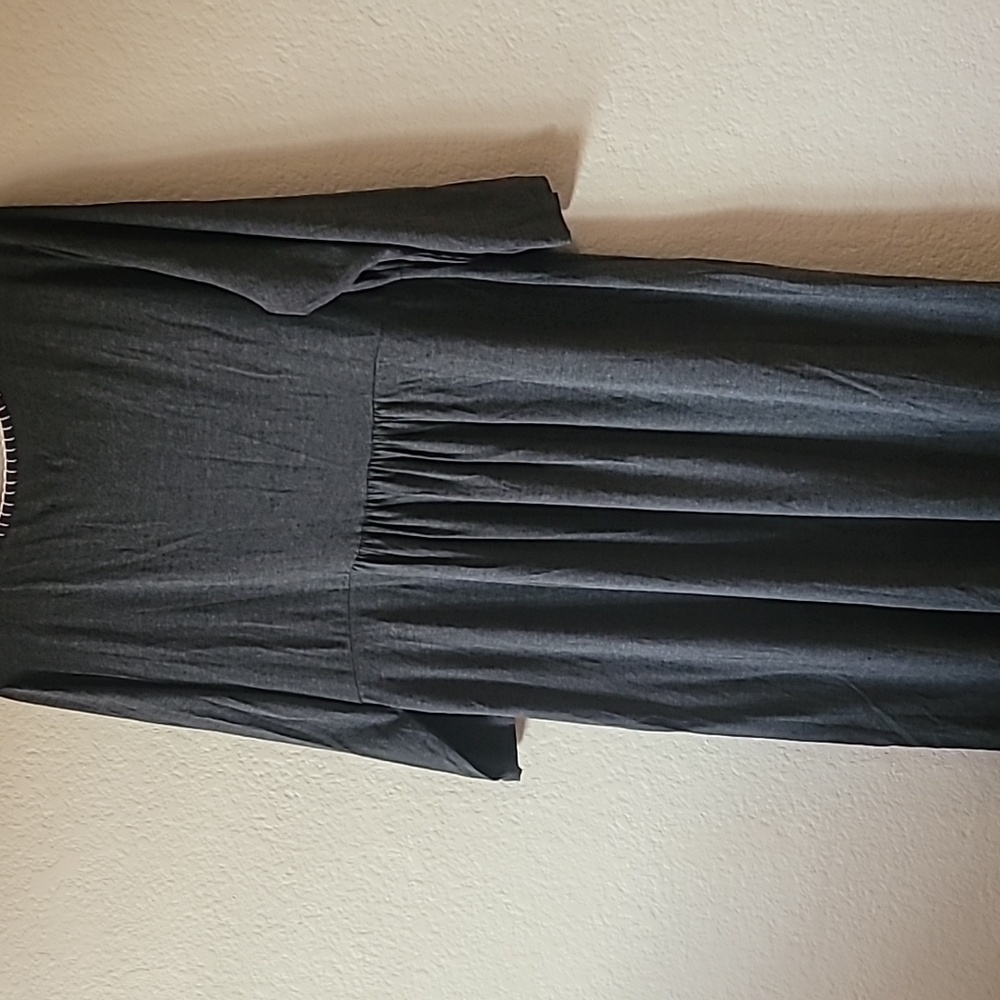 Chelsea & Theodore Black Dress with White Embroidery - Picture 5 of 5